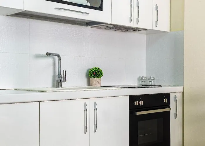 Daire Stella's Stylish - 1min W Kitchen *